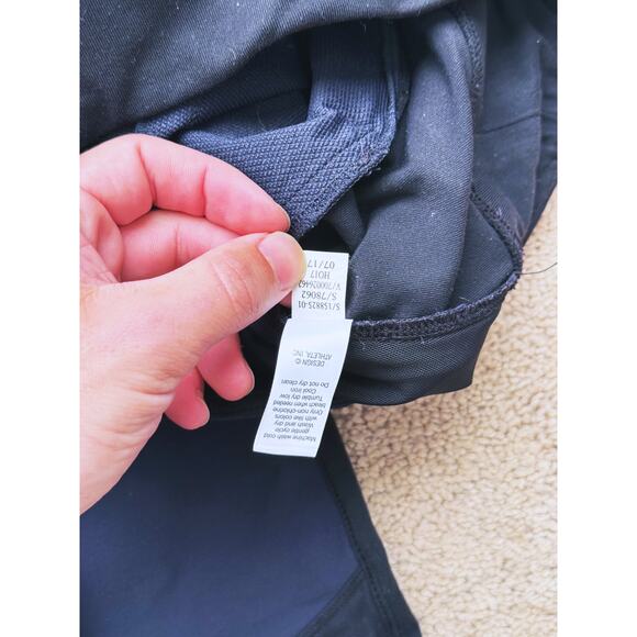 Athleta Highline Hybrid Summiter Leggings Black Navy Zip Pockets Small Athletic - Picture 7 of 8